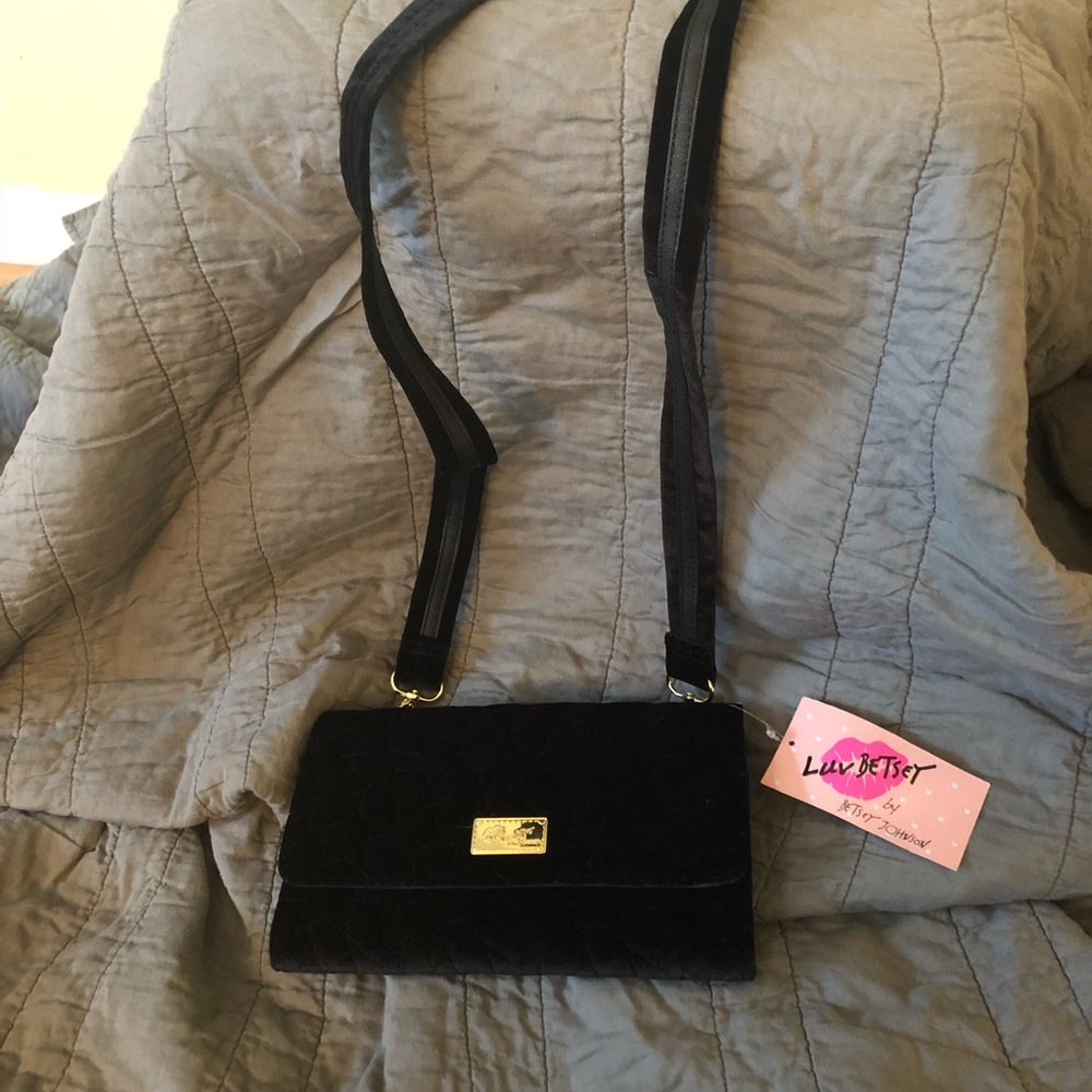 NWT Betsy Johnson crossbody wallet/clutch